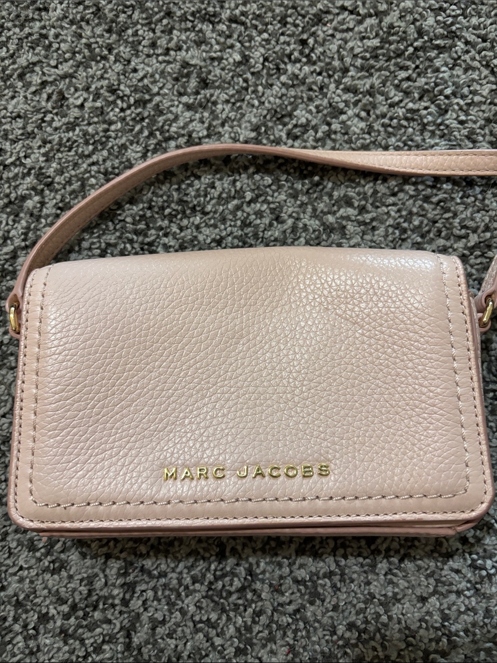 Marc Jacobs Pebbled Leather Crossbody — Light Pink with Gold Hardware